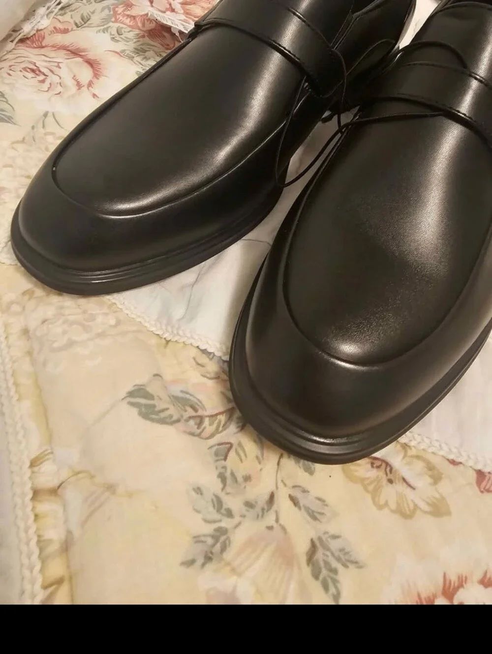New mens size 11 Perry Ellis portfolio (ultrafoam)
